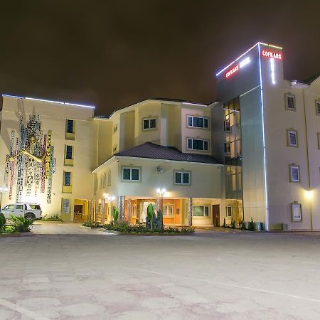 Cofkans Hotel Obuasi Exterior photo