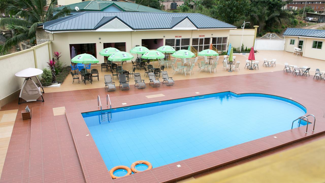 Cofkans Hotel Obuasi Exterior photo