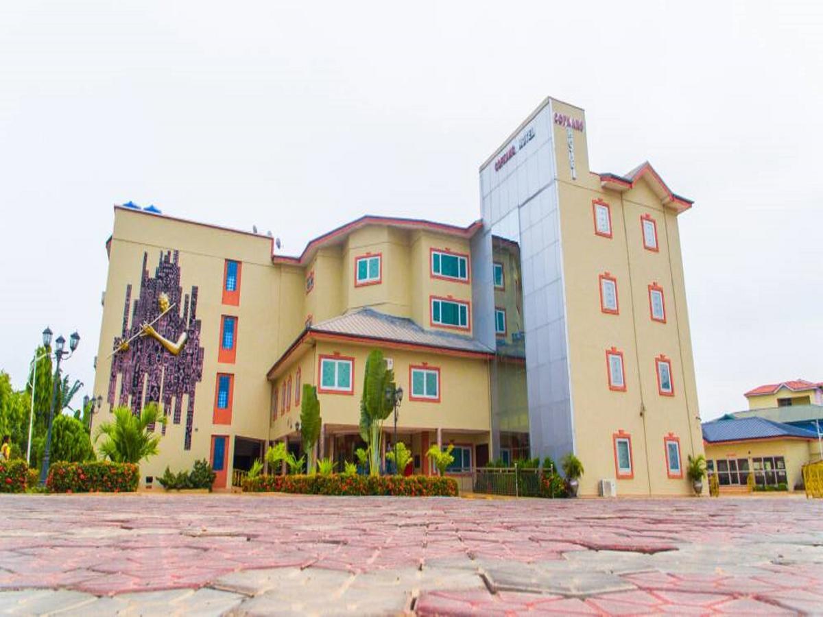 Cofkans Hotel Obuasi Exterior photo